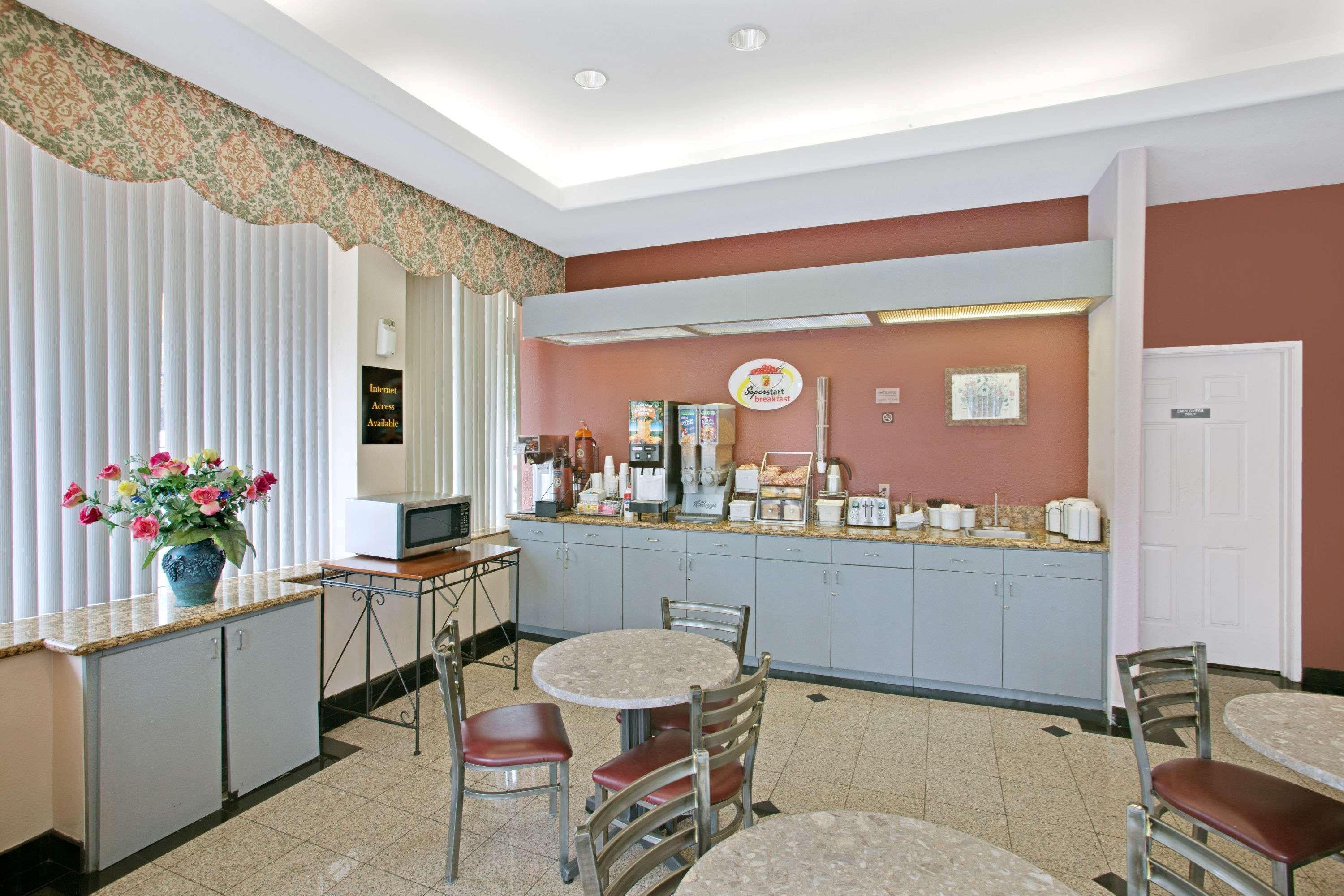 Super 8 By Wyndham Hollywood/La Area Motel Los Angeles Luaran gambar